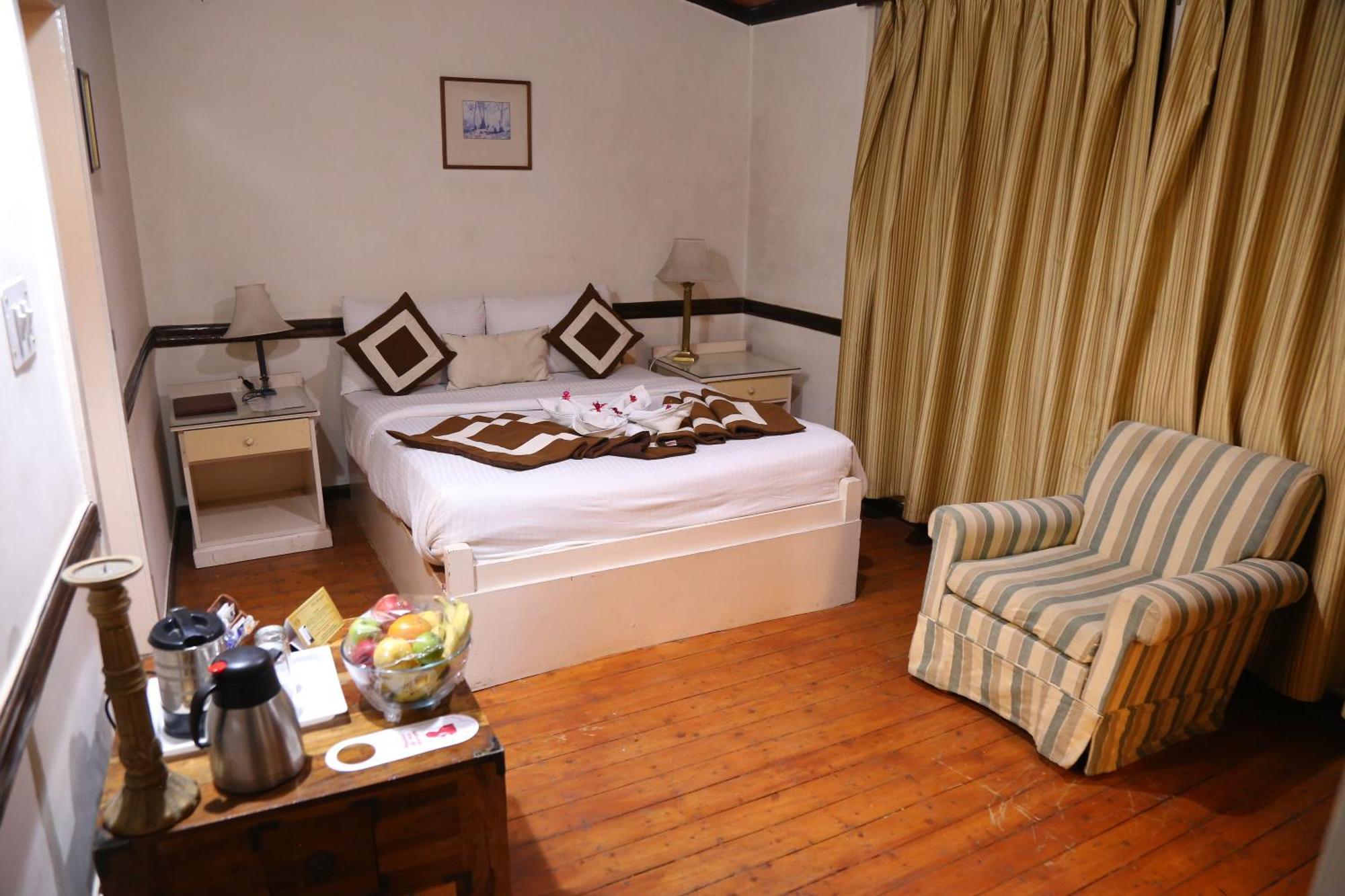 Springfields - A Heritage Palace Since 1902 Shimla Room photo